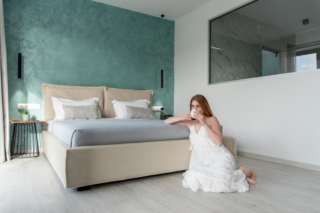 Agia Marina Xsuites Hotel מראה חיצוני תמונה
